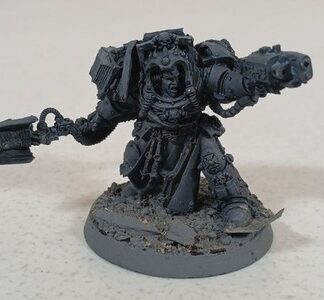 Librarian in Terminator Armor Force Staff Magnetized Base Primed Space Marine