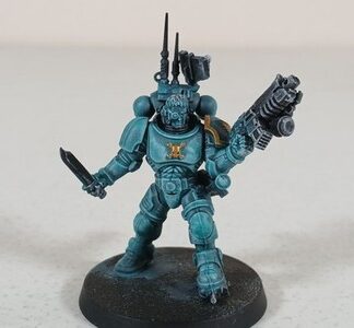 Primaris Lieutenant Kitbashed Warhammer 40k Space Marines Ultramarines