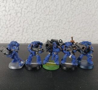 Ultramarine Intercessor Random Low Quality Paint Squad of 5x, Varying Weapons