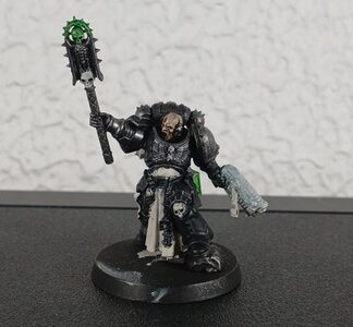 Chaplain Painted Salamanders Space Marines Warhammer 40K Games Workshop