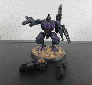 Commander in Battlesuit Painted Magnet Tau Empire Warhammer 40K Games Workshop