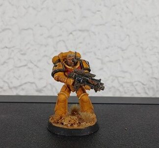 Lieutenant Painted Iron Hands Space Marines Warhammer 40K Games Workshop