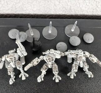 Crisis Battlesuits Squad of 3x Tau Empire Warhammer 40K Games Workshop